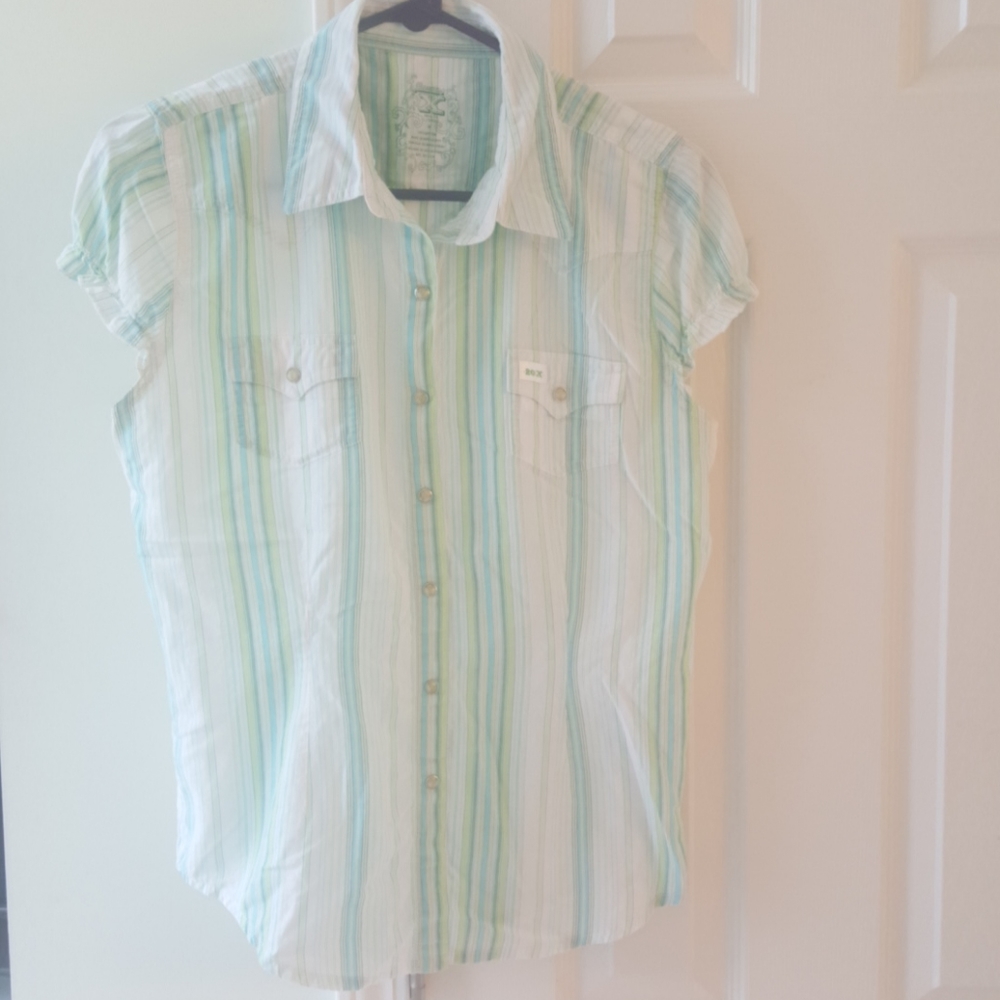 Ladies stripped short sleeve snap up shirt